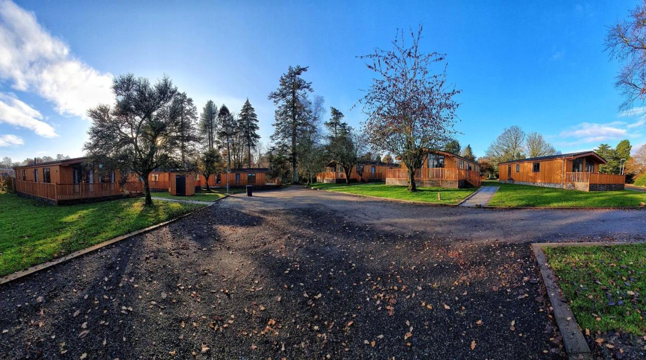 Skyline Lodge Loch Lomond Castle Lodges Balloch Exteriér fotografie